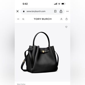 Beautiful authentic Tory Burch leather Roomy bucket bag